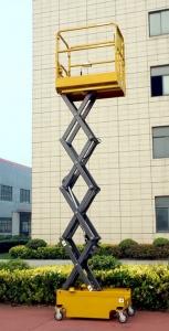 Reo-Mini-手推電動剪式升降台-5-6米-02-153x300